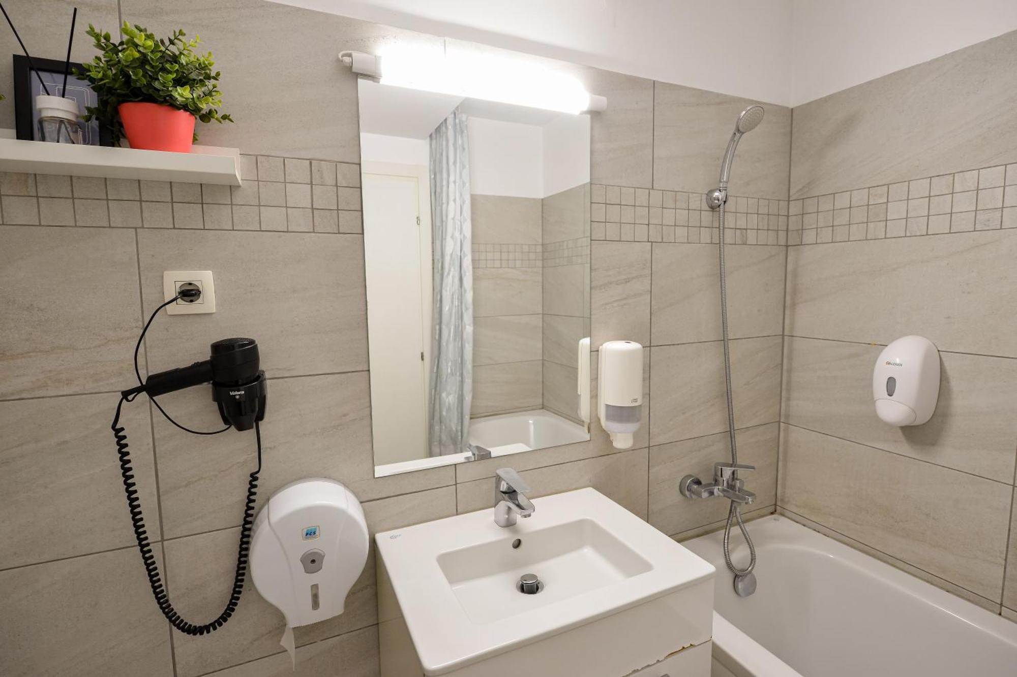 Bucharest City Center Apartment Екстер'єр фото